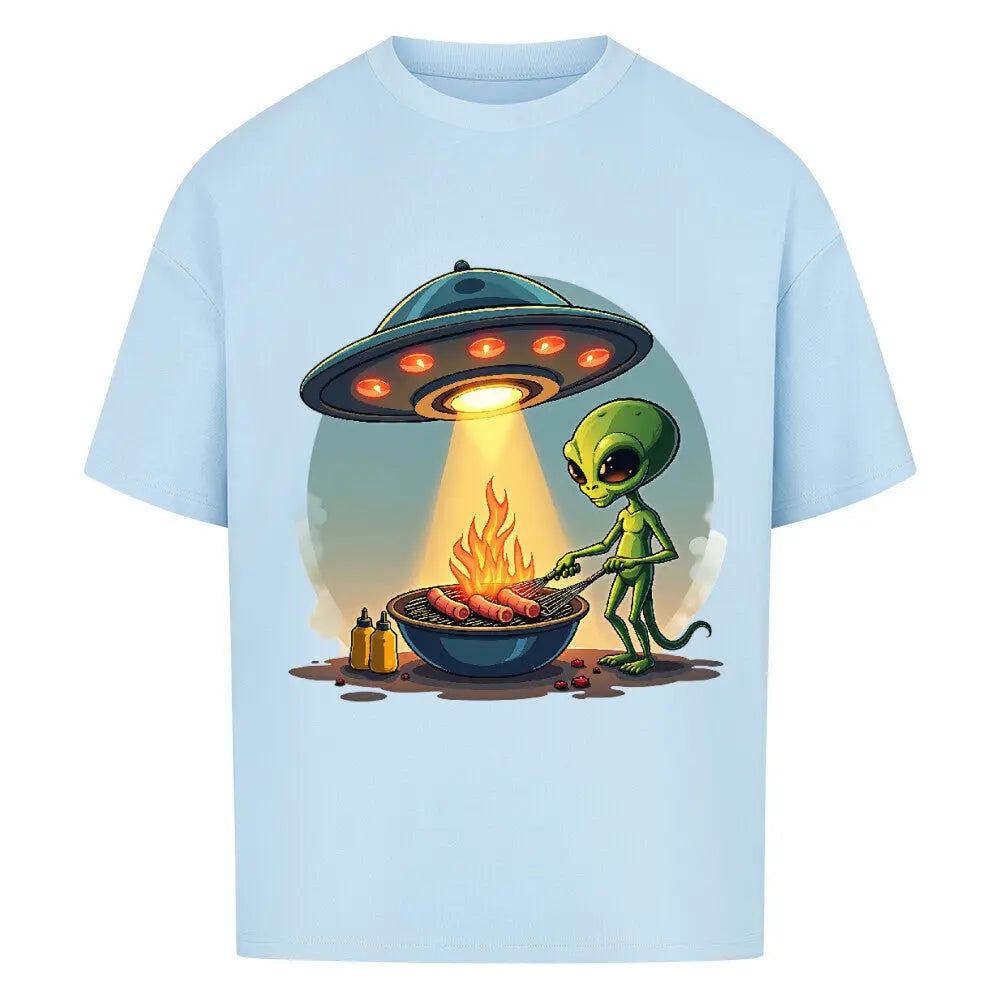 Alien BBQ – Intergalactic Grill Session – Oversized Shirt – Motivdruck in Babyblau
