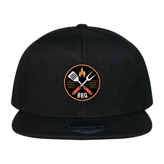 BBQ Operator – Minimal Badge – Snapback Cap – Motivdruck in Schwarz